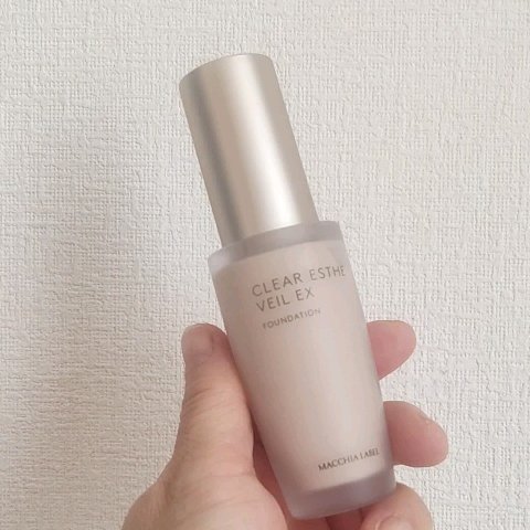 薬用クリアエステヴェールEX/Macchia Label/リキッドファンデーションの動画クチコミ1つ目