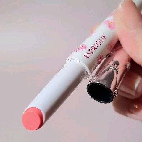 ルージュグラッセ/ESPRIQUE/口紅の動画クチコミ1つ目
