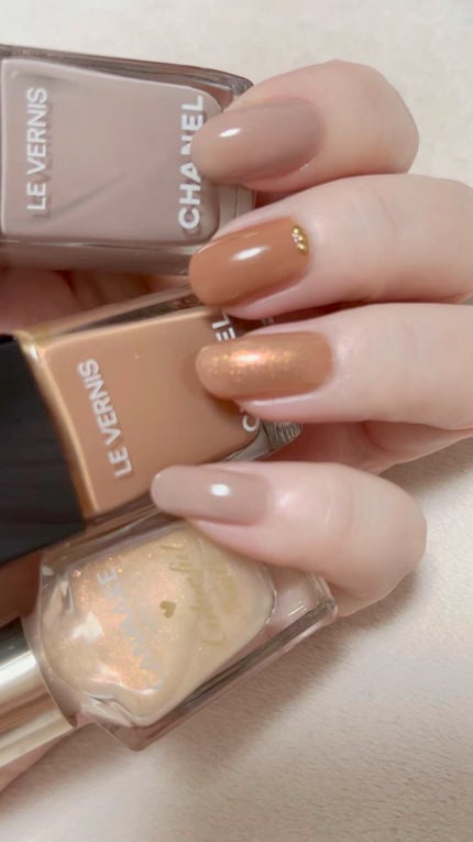 カラフルネイルズ/キャンメイク/マニキュアの人気ショート動画