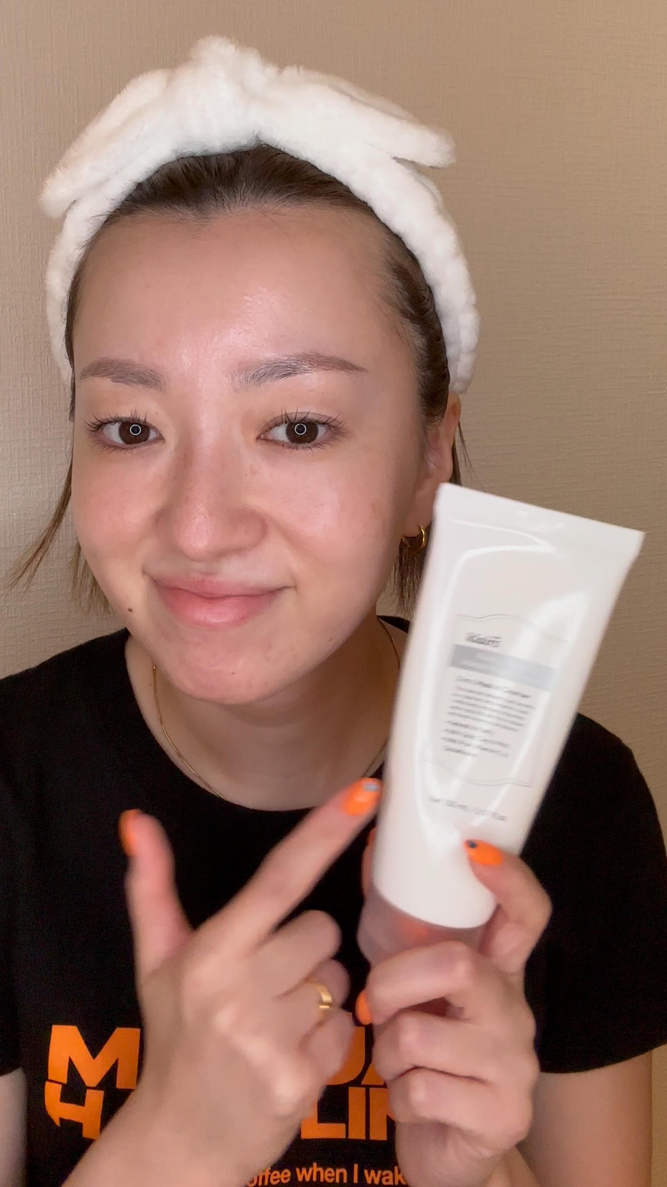 .
.
話題のパッククレンザー🍊
klairs様から商品提供していただきました👏

@klairs.jp 
ヒアルビタグルパッククレンザー

ゴールドクレイとみかんの皮パウダーで
優しく毛穴ケア🍊
ビタミンC・リポソームグルタチオン配