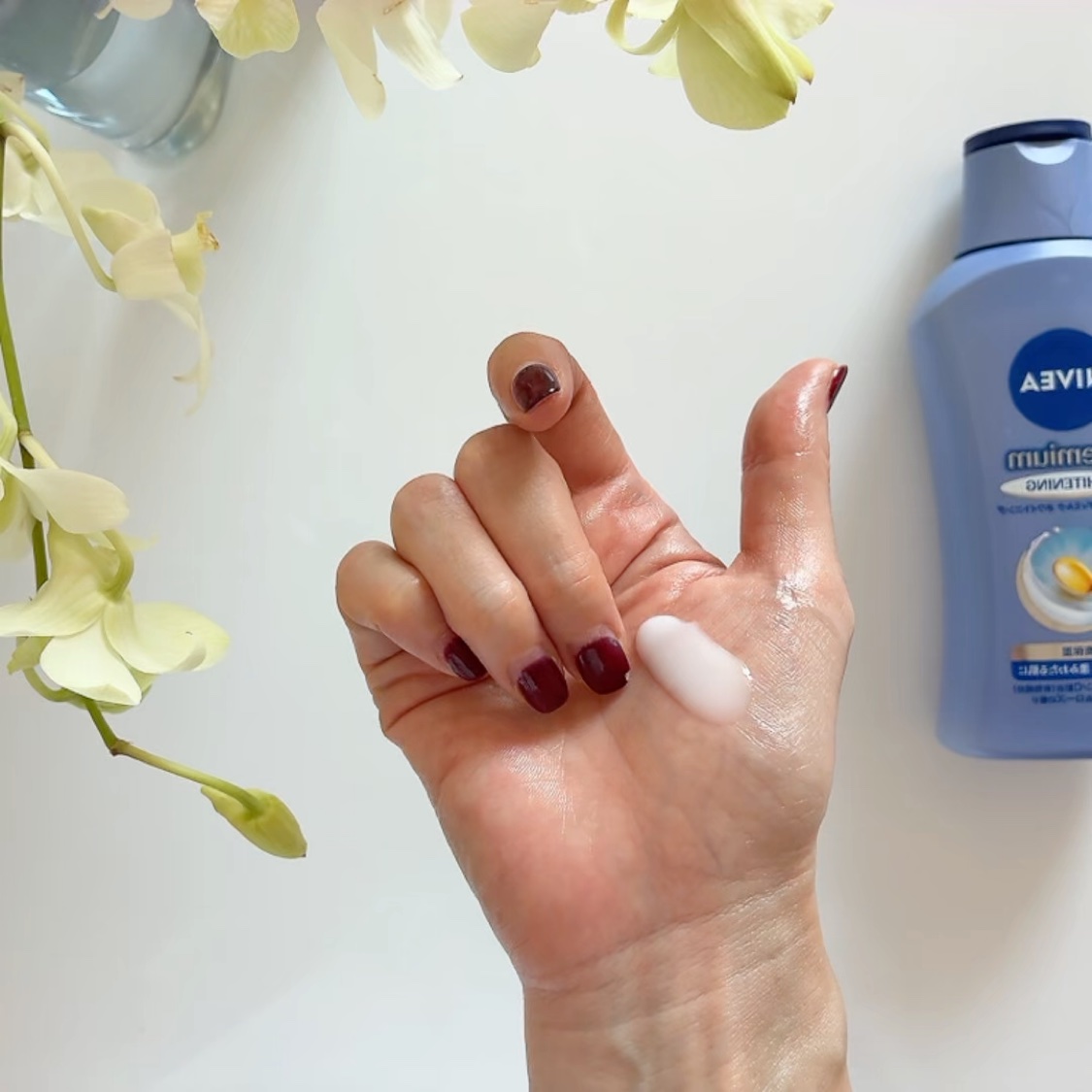 プレミアムボディミルク ホワイトニング【医薬部外品】		/ニベア/ボディミルクを使ったクチコミ（2枚目）