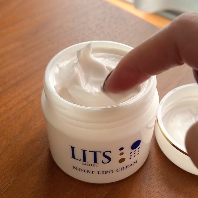 リッツ モイスト リポクリーム/リッツ/フェイスクリームの動画クチコミ3つ目