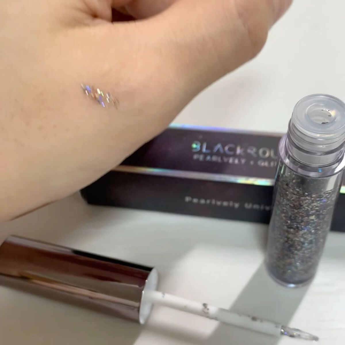 パールブリーアイグリッターユニバース/BLACK ROUGE/グリッターを使ったクチコミ（3枚目）