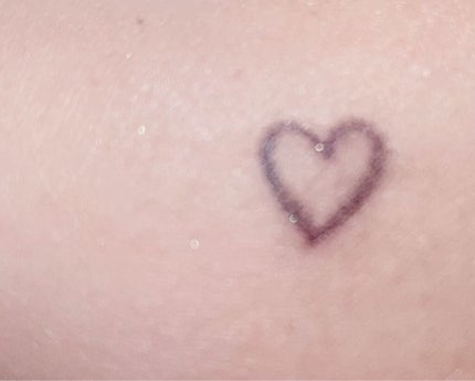 DAISO miia リムーバーペンシルのクチコミ「
DAISO
miia リムーバーペンシル
最近もっぱらマスカラな私
でも夕方頃に.....」(2枚目)