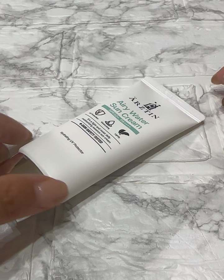 エアリーウォーターサンクリーム/エルツティン/日焼け止めクリームを使ったクチコミ（3枚目）