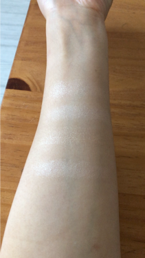 ベイクドハイライター/e.l.f. Cosmetics/パウダーハイライトを使ったクチコミ（3枚目）