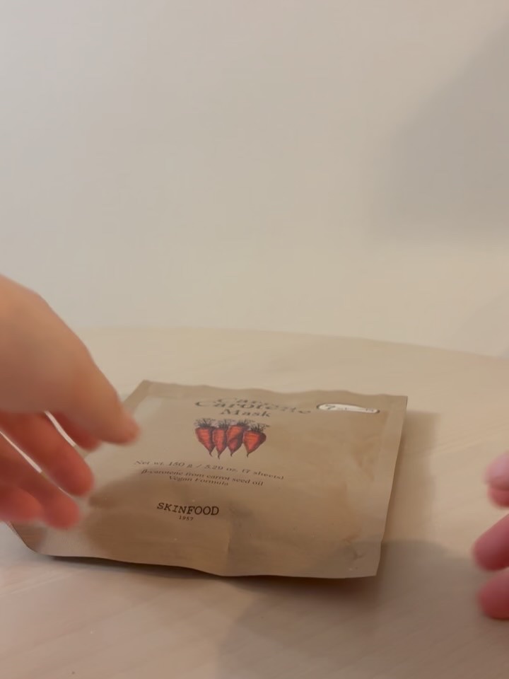 キャロットカロテン マスク/SKINFOOD/シートマスク・パックの動画クチコミ4つ目