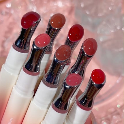 SHEGLAM公式アカウント on LIPS 「お気に入りの組み合わせを見つけよう💄リッププランパー×リップラ..」(1枚目)