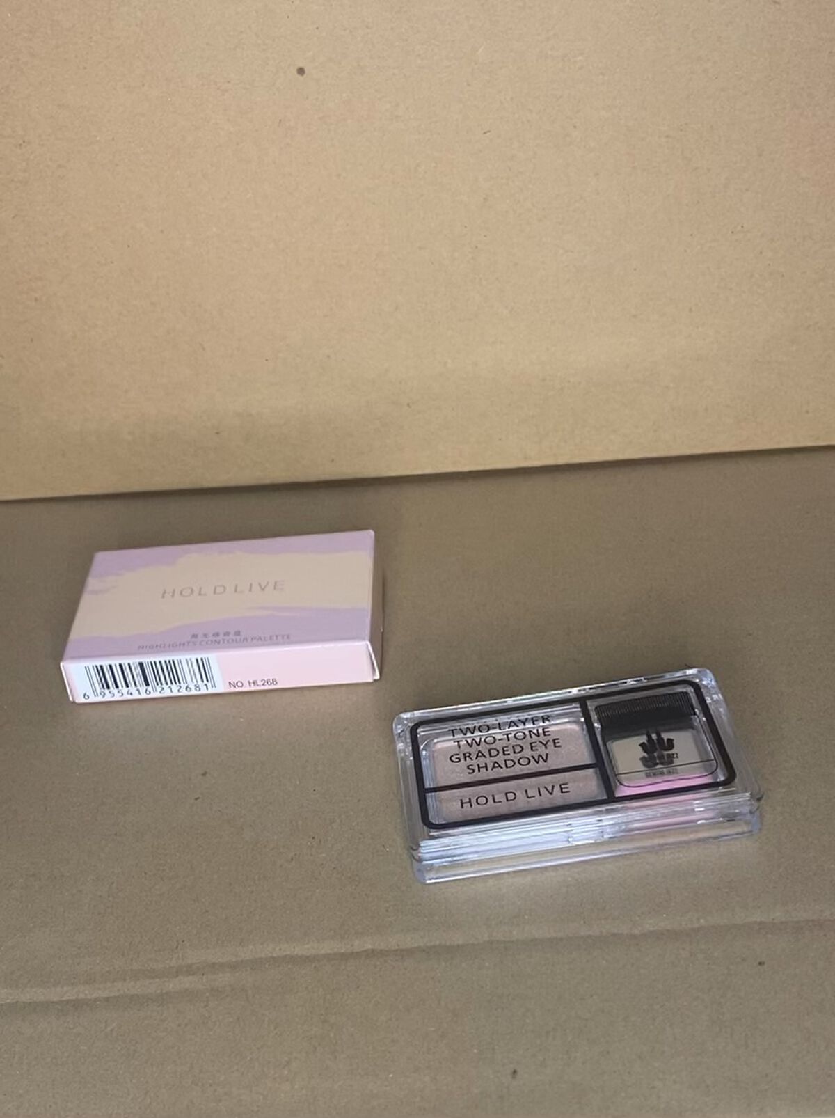 HIGHLIGHTS CONTOUR PALETTE/HOLDLIVE/単色アイシャドウを使ったクチコミ（1枚目）