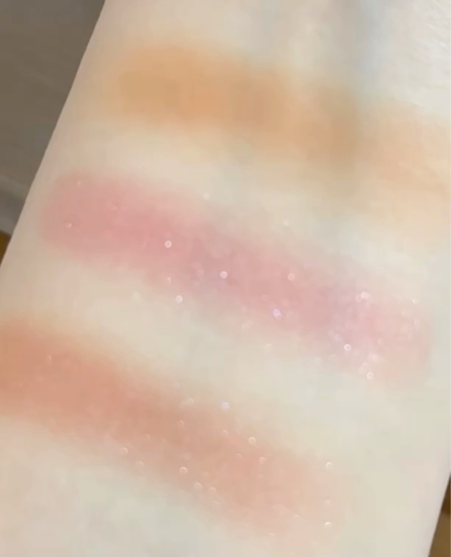 ルミナス プラウド アイズ/est/アイシャドウパレットの動画クチコミ1つ目