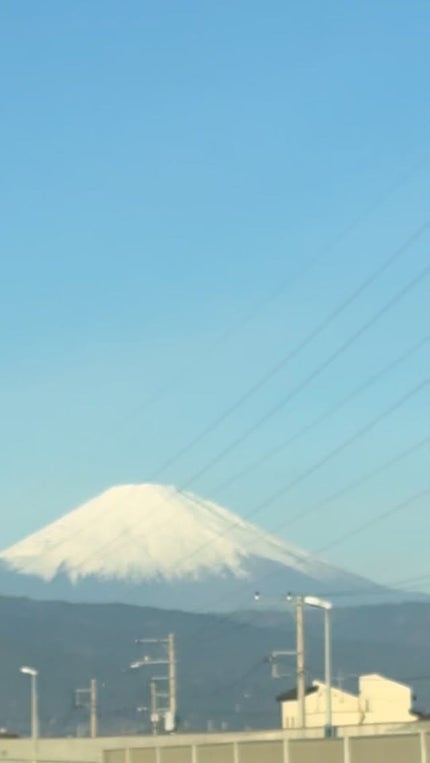 エッセンス スキングロウ ファンデーション/SHISEIDO/リキッドファンデーションの人気ショート動画