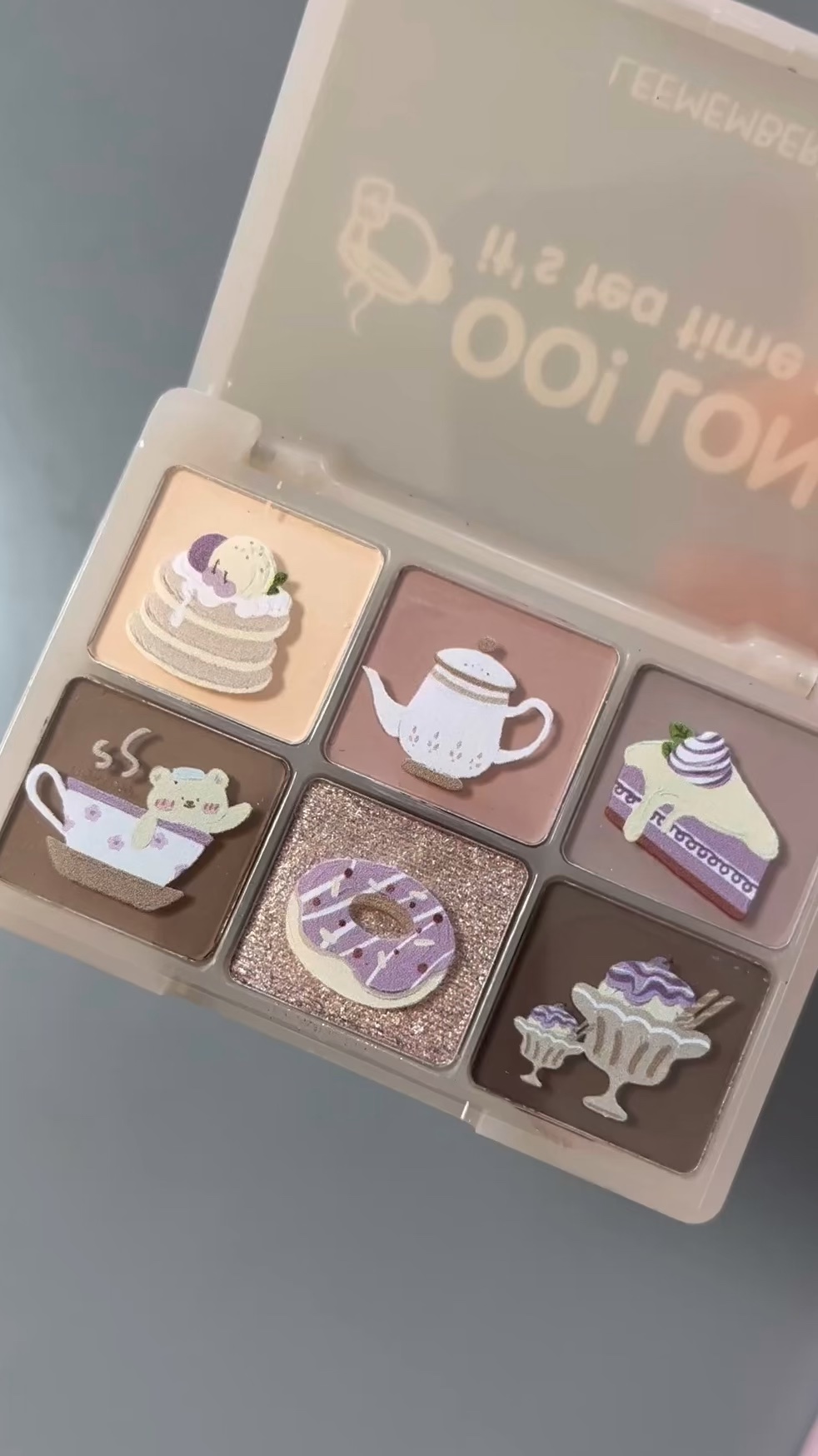 OO!LONG シフォンタイムズアイ/LEEMEMBER/アイシャドウパレットの動画クチコミ1つ目