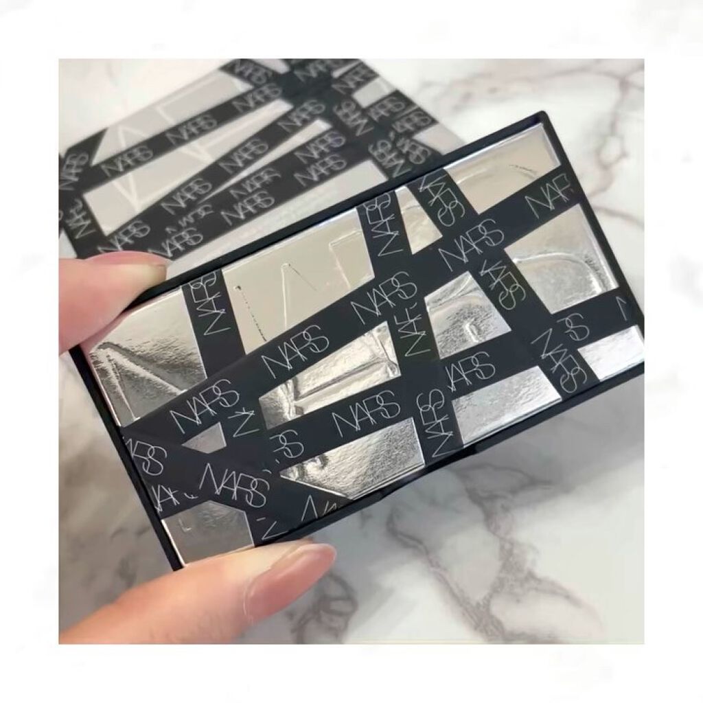アンラップド ミニアイシャドーパレット DOLCE VITA/NARS/アイシャドウパレットを使ったクチコミ（2枚目）