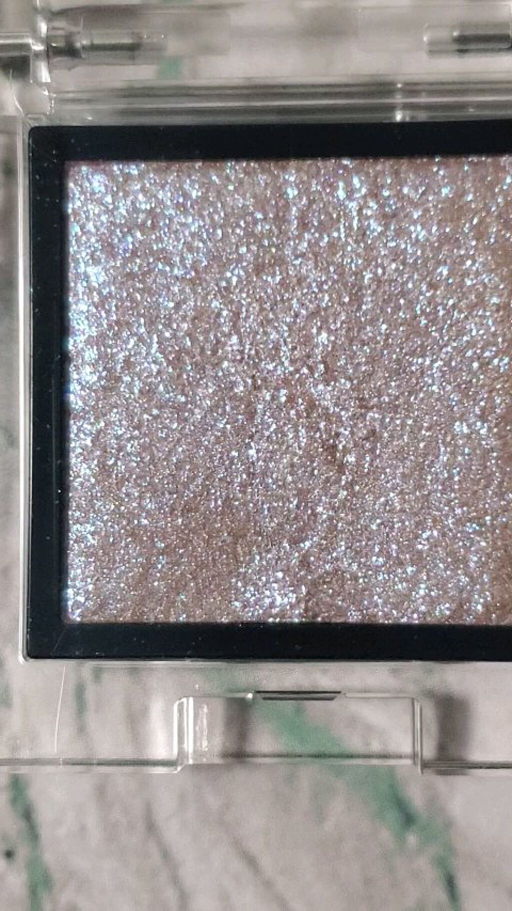 アディクション ザ アイシャドウ スパークル/ADDICTION/単色アイシャドウを使ったクチコミ（2枚目）