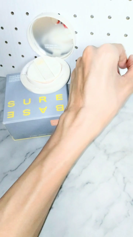 ヌーディステディクッション/SUREBASE/クッションファンデーションを使ったクチコミ(2枚目)