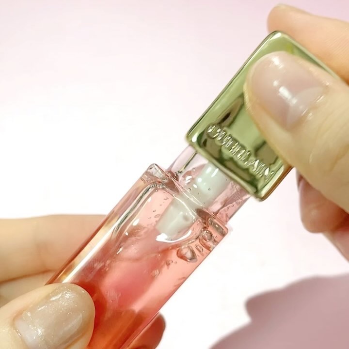 キスキス ビー グロウ オイル/GUERLAIN/リップグロスを使ったクチコミ（3枚目）