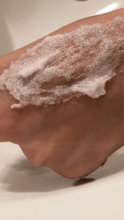 ヒップルン薬用スクラブ/PEACH JOHN/バストケア・ヒップケアを使ったクチコミ（2枚目）