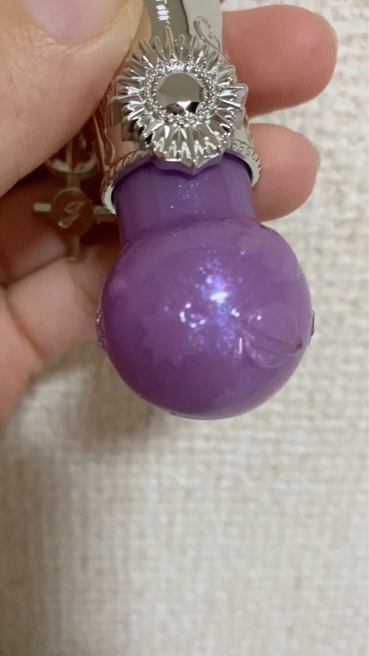 ステラーチャーム　リップオイル/JILL STUART/口紅の動画クチコミ1つ目