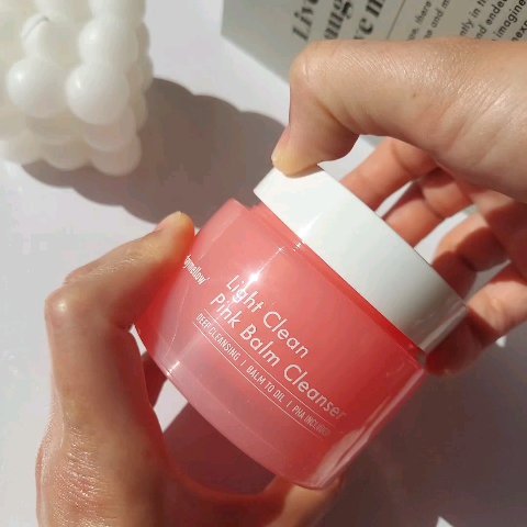 ライトクリーンピンクバームクレンザー/daymellow’/クレンジングクリームの動画クチコミ4つ目