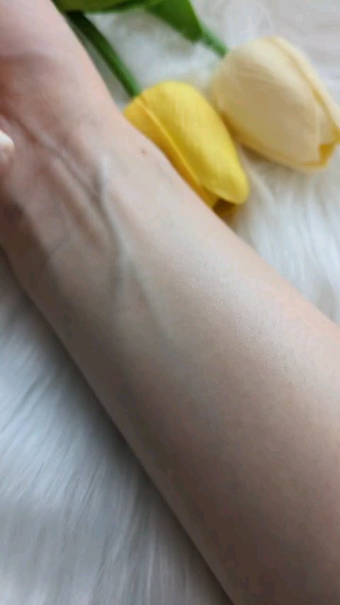 メイクプレム グロウベージュトーンアップサンクリーム/make prem/日焼け止めクリームを使ったクチコミ（3枚目）