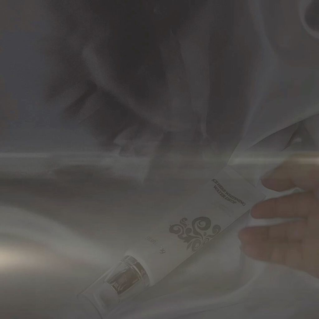  	アイスハーブホワイトニングウォータードロップ/Elishacoy/美容液の動画クチコミ2つ目