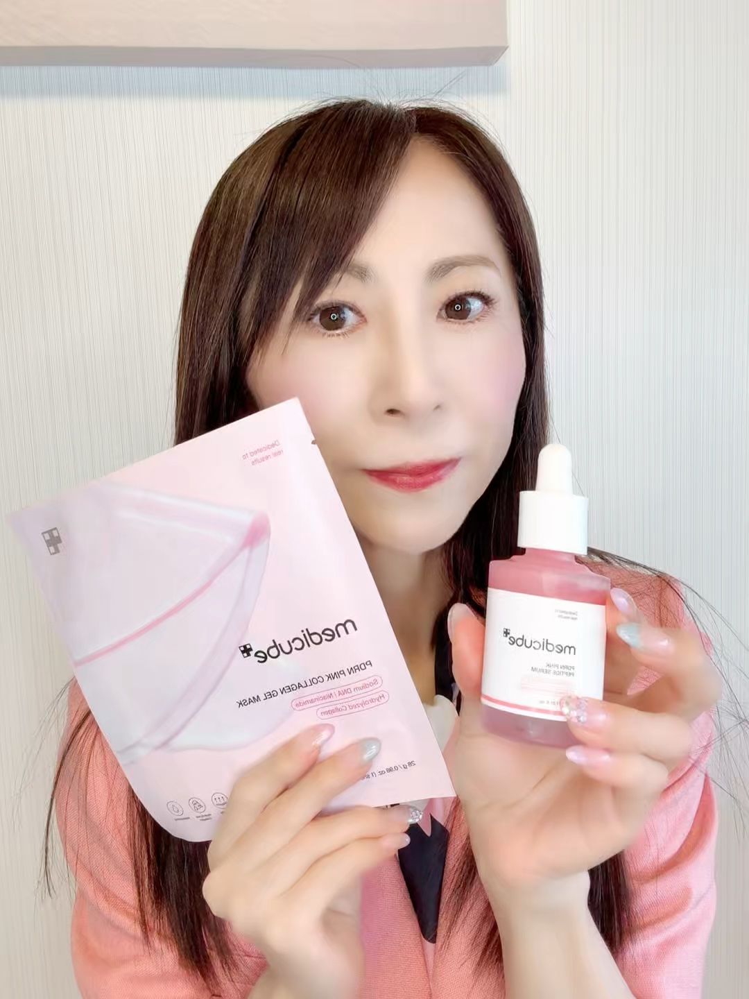 PDRNピンクコラーゲンゲルマスク/MEDICUBE/シートマスク・パックの人気ショート動画