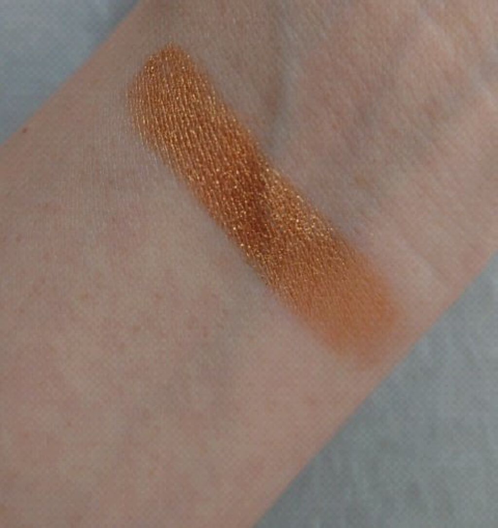 スモール アイシャドウ/M・A・C/単色アイシャドウの動画クチコミ1つ目