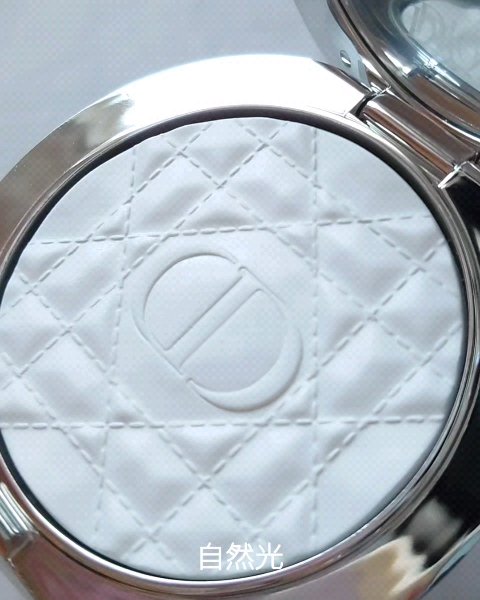 ディオールスキン フォーエヴァー ヌード ラディアント フィルター/Dior/フェイスパウダーの動画クチコミ1つ目