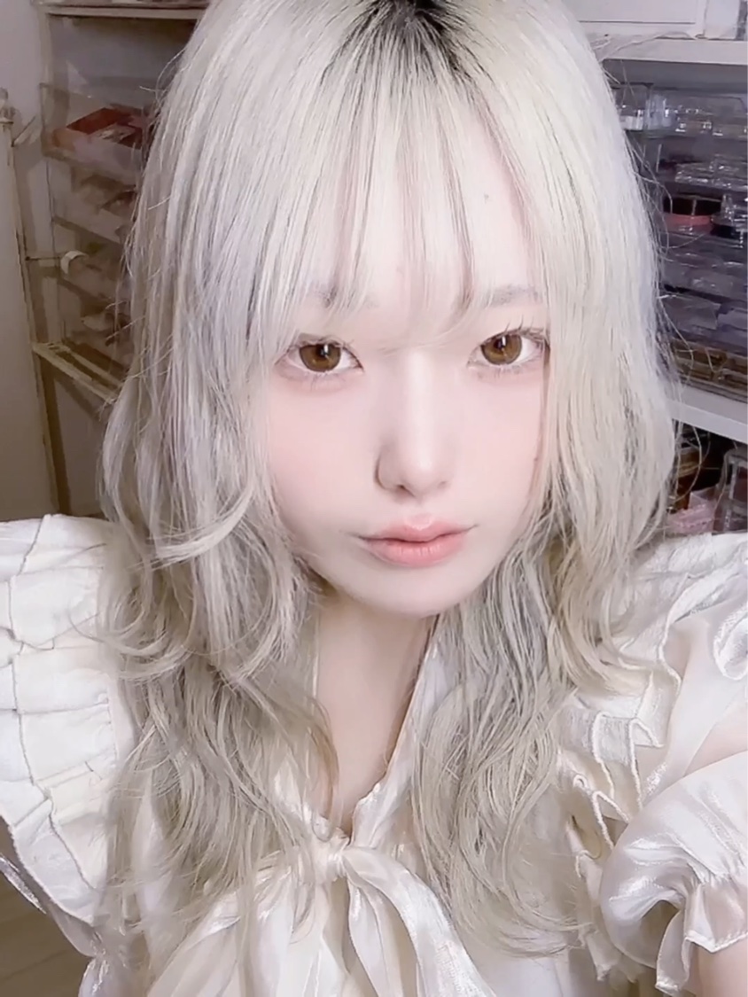 マイフェイブピースアイシャドウ/HOLIKA HOLIKA/単色アイシャドウの動画クチコミ2つ目