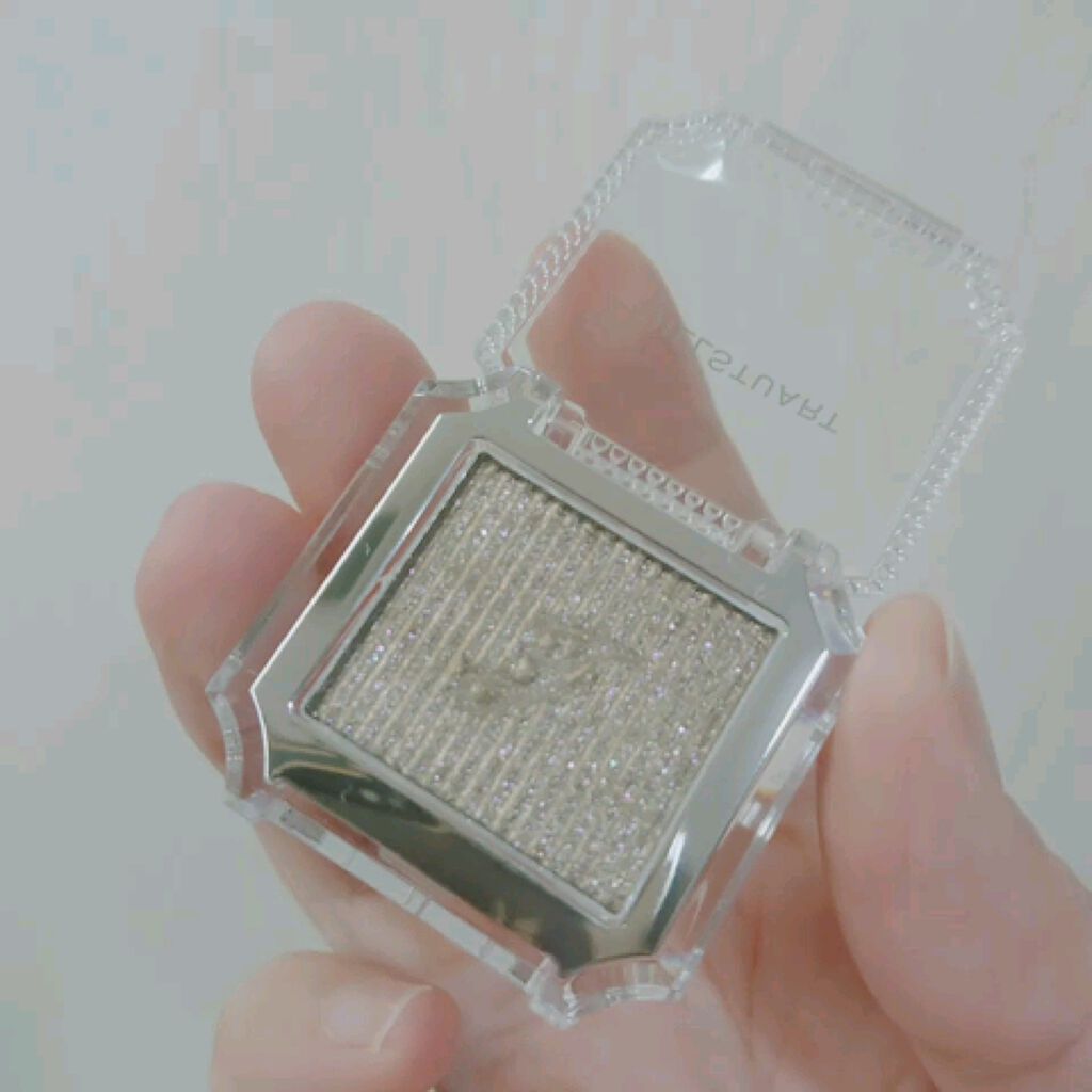 アイコニックルック アイシャドウ/JILL STUART/単色アイシャドウの動画クチコミ1つ目