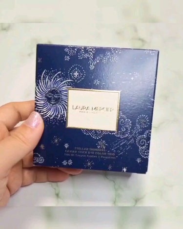 LAURA MERCIER、2023年10月4日限定発売💖
 
 
キャビアスティック アイカラー大好き❤
 
今更の開封ですみません😂笑
 
 
“ ローズの血色と透けツヤで旬な目もとに ”
 
 
