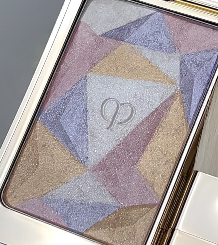 限定パウダーハイライト】ル・レオスールデクラ ｜クレ・ド・ポー