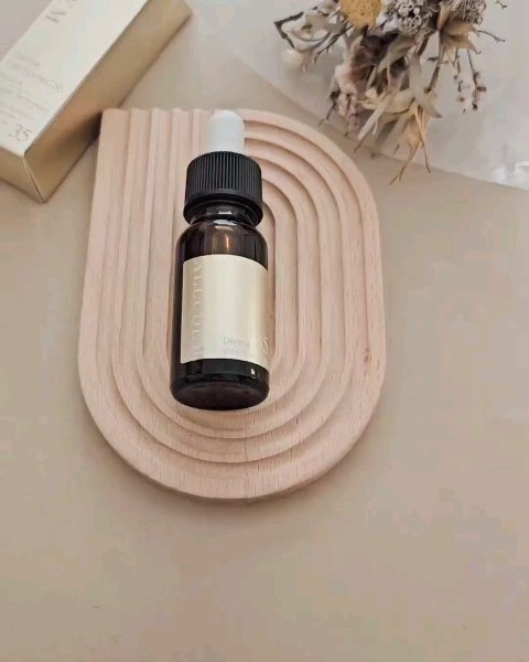 ダーマビタソームC35/ALLUDEM/美容液の動画クチコミ5つ目