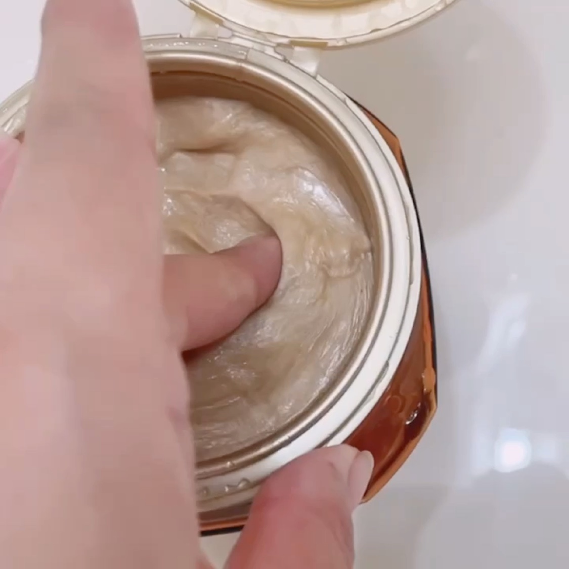 エクストラオーディナリー オイル ヘアマスク/ロレアル パリ/ヘアマスク・ヘアパックを使ったクチコミ（2枚目）