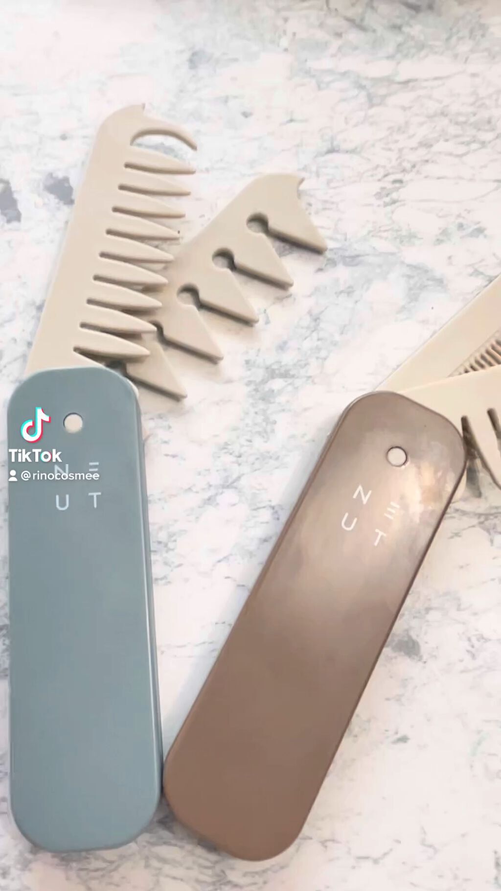 3WAYあか抜けコーム/NEUT/ヘアコームの動画クチコミ3つ目