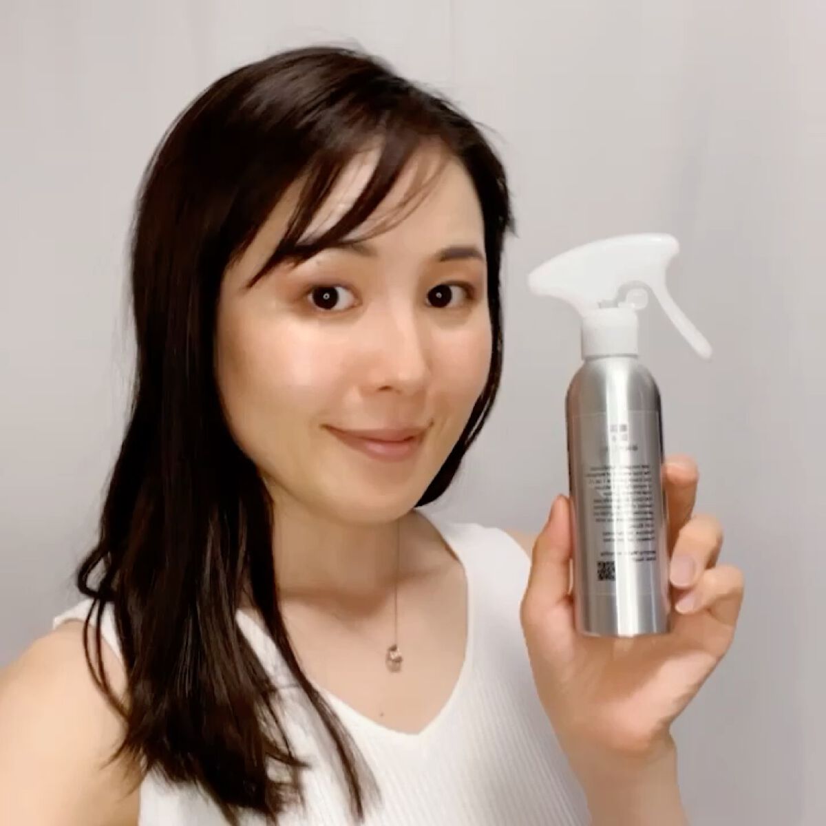 超純水ミストボトル/超純水Labo/ミスト状化粧水の動画クチコミ1つ目