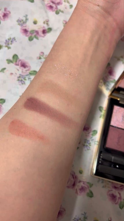 クチュール ミニ クラッチ/YVES SAINT LAURENT BEAUTE/アイシャドウパレットを使ったクチコミ(2枚目)