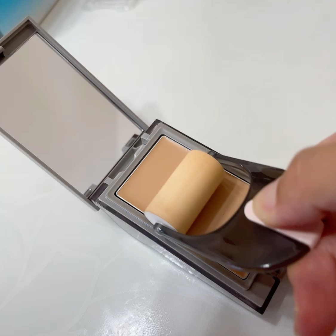 プリマヴィスタ デイトリートメントバーム 〈ローラータイプ〉/プリマヴィスタ/その他ファンデーションを使ったクチコミ（3枚目）