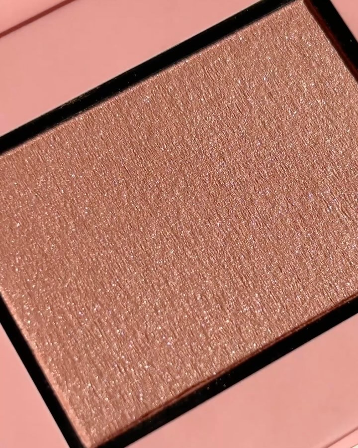 チークブラッシュ（グロウ）/ブリリアージュ/パウダーチークの動画クチコミ5つ目