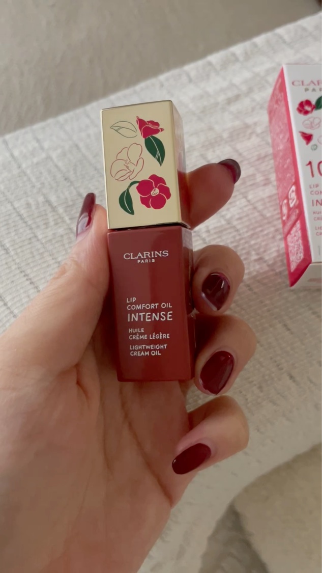 コンフォート リップオイル インテンス/CLARINS/リップグロスの動画クチコミ4つ目