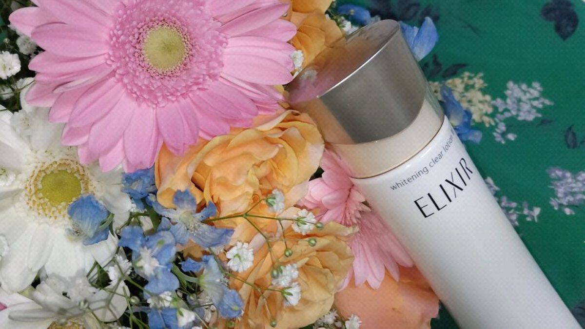 エリクシール エリクシール ホワイト クリアローション CIIIのクチコミ「乾燥するこの季節に愛用スキンケア🍀
エリクシール
エリクシール ホワイト クリアローション C.....」（1枚目）