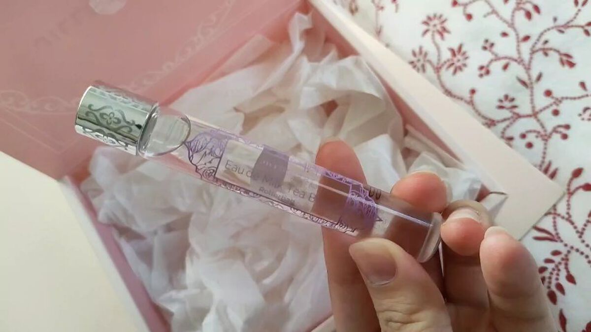 オード ミルクティーブレンド ローラーボール/JILL STUART/香水(レディース)の動画クチコミ4つ目