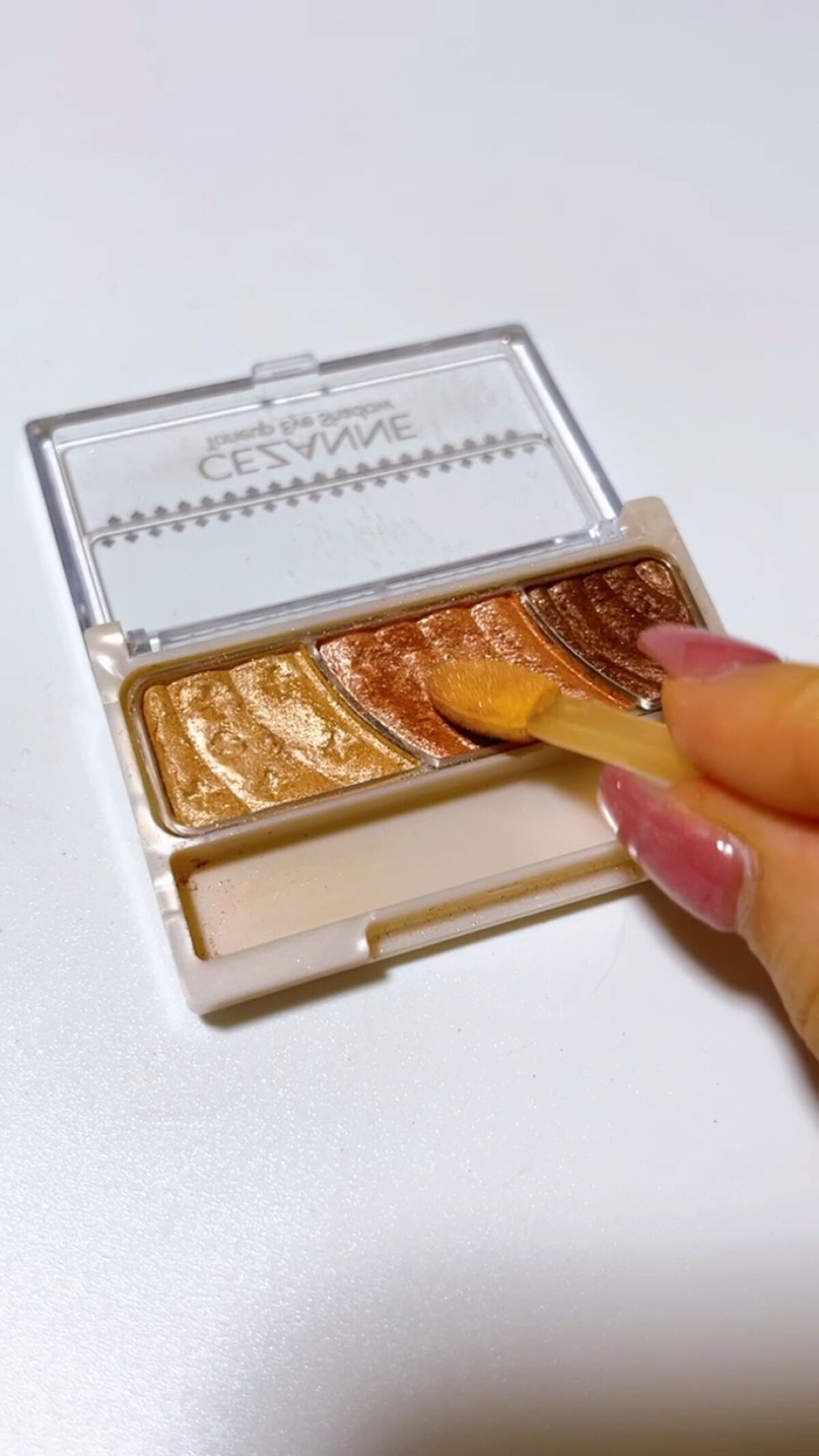 トーンアップアイシャドウ/CEZANNE/アイシャドウパレットを使ったクチコミ（1枚目）