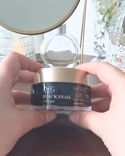 ロイヤルブラックスネイルアイクリーム/Dr.G/アイケア・アイクリームの動画クチコミ4つ目