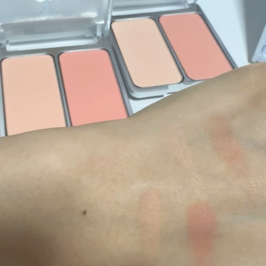 デュアルチーク/2aN/パウダーチークの動画クチコミ4つ目