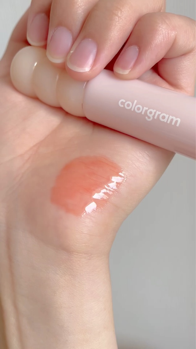 フルーティタンフルグラススティック/Colorgram/口紅の動画クチコミ3つ目