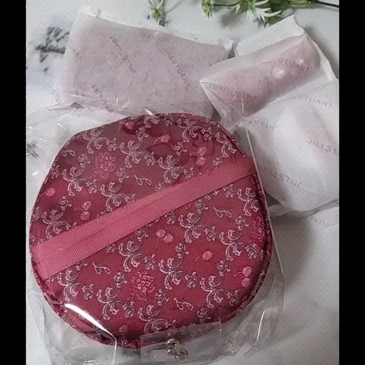 ジルスチュアート ミッドナイトチェリー コレクション/JILL STUART/メイクアップキットを使ったクチコミ（1枚目）