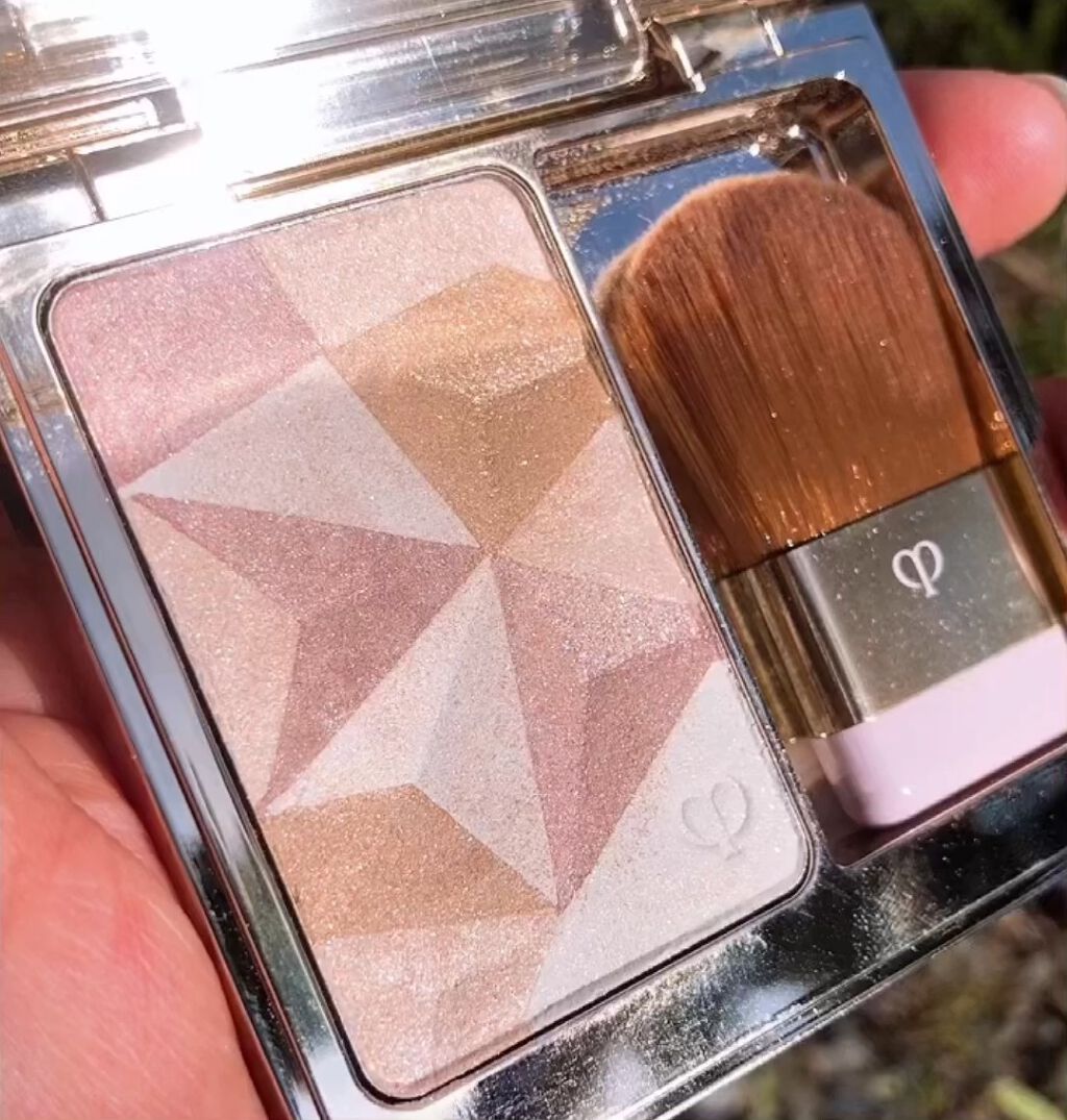 クレ・ド・ポー ボーテ レオスールデクラ/クレ・ド・ポー ボーテ/パウダーハイライトの人気ショート動画