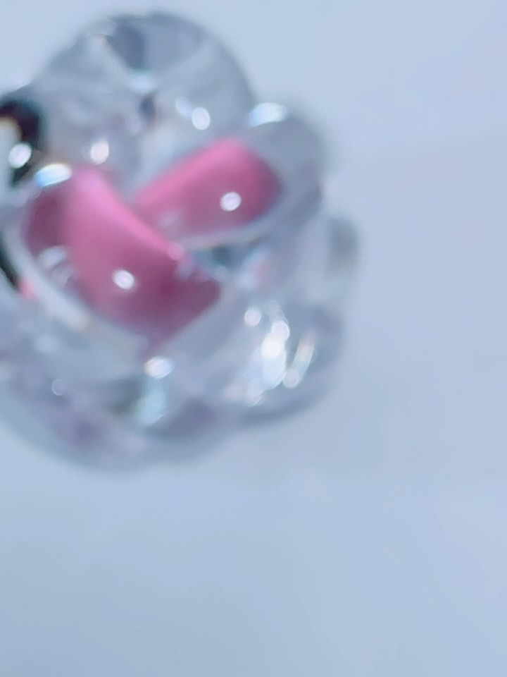 꺜 너무 이쁘자낭…♡

しっとり一切のムラなく広がる質感と
この特別な高発色ピンクがたまりませんな🙈

アイシャドウはもちろんチークにしても◎
ブライト大歓喜(  ĭωĭ )




@muzigae_mansion × @zigzag