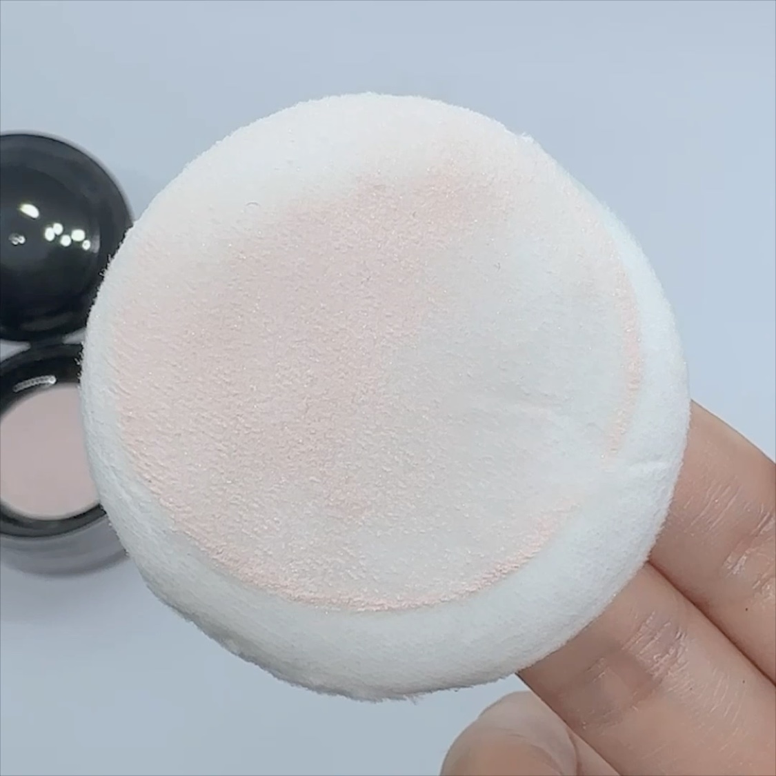 SIXPLUS ソフト フォーカス ブライト二ングルースパウダー/SIXPLUS/ルースパウダーを使ったクチコミ（3枚目）